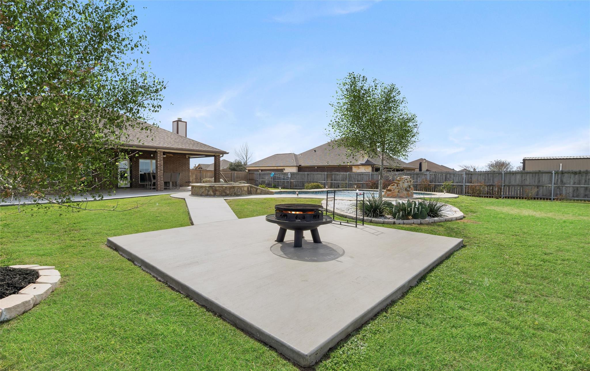 11010 La Paloma LOOP W