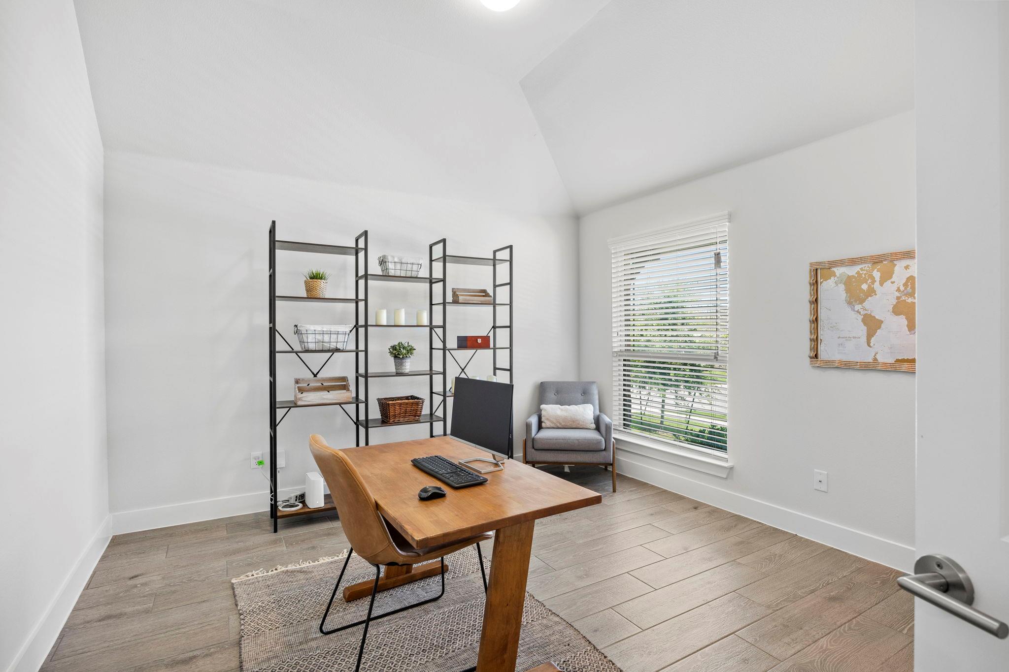 532 Elm Green ST