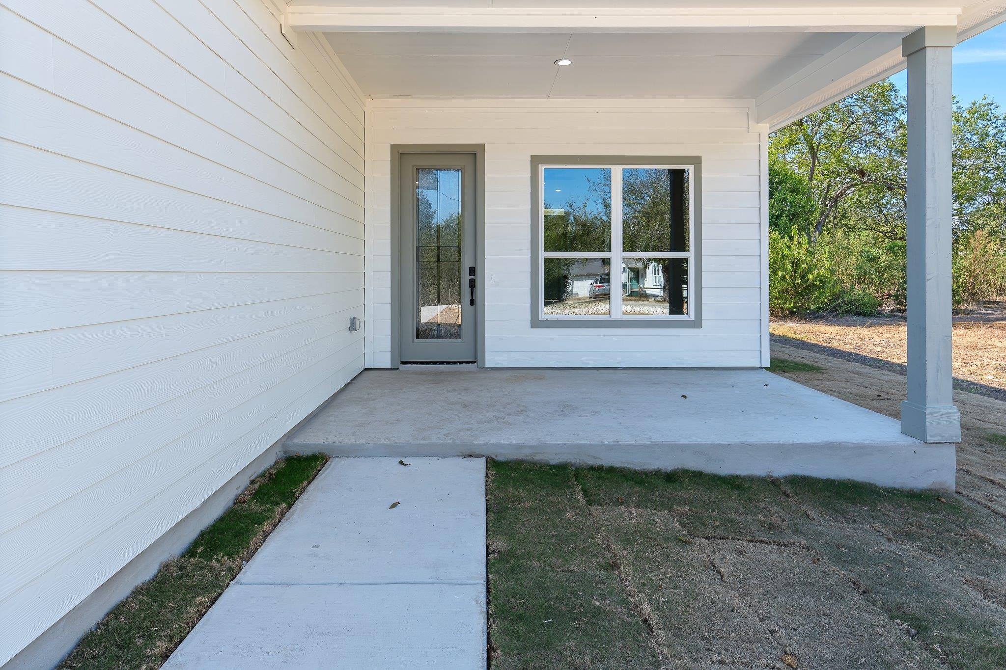 223 W Allen ST