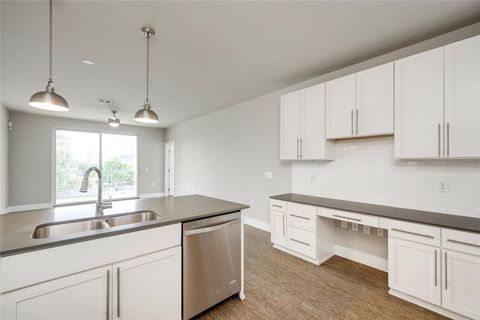 Tiny photo for 2724 Treble LN #324, Austin, TX 78704 (MLS # 7171150)
