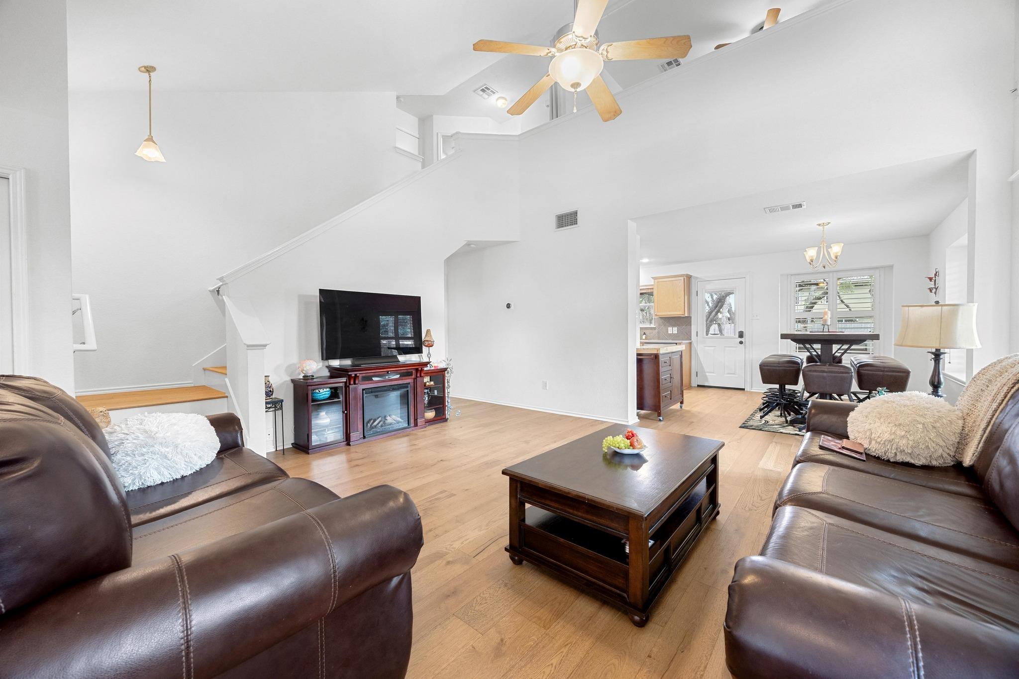 3462 Flowstone LN