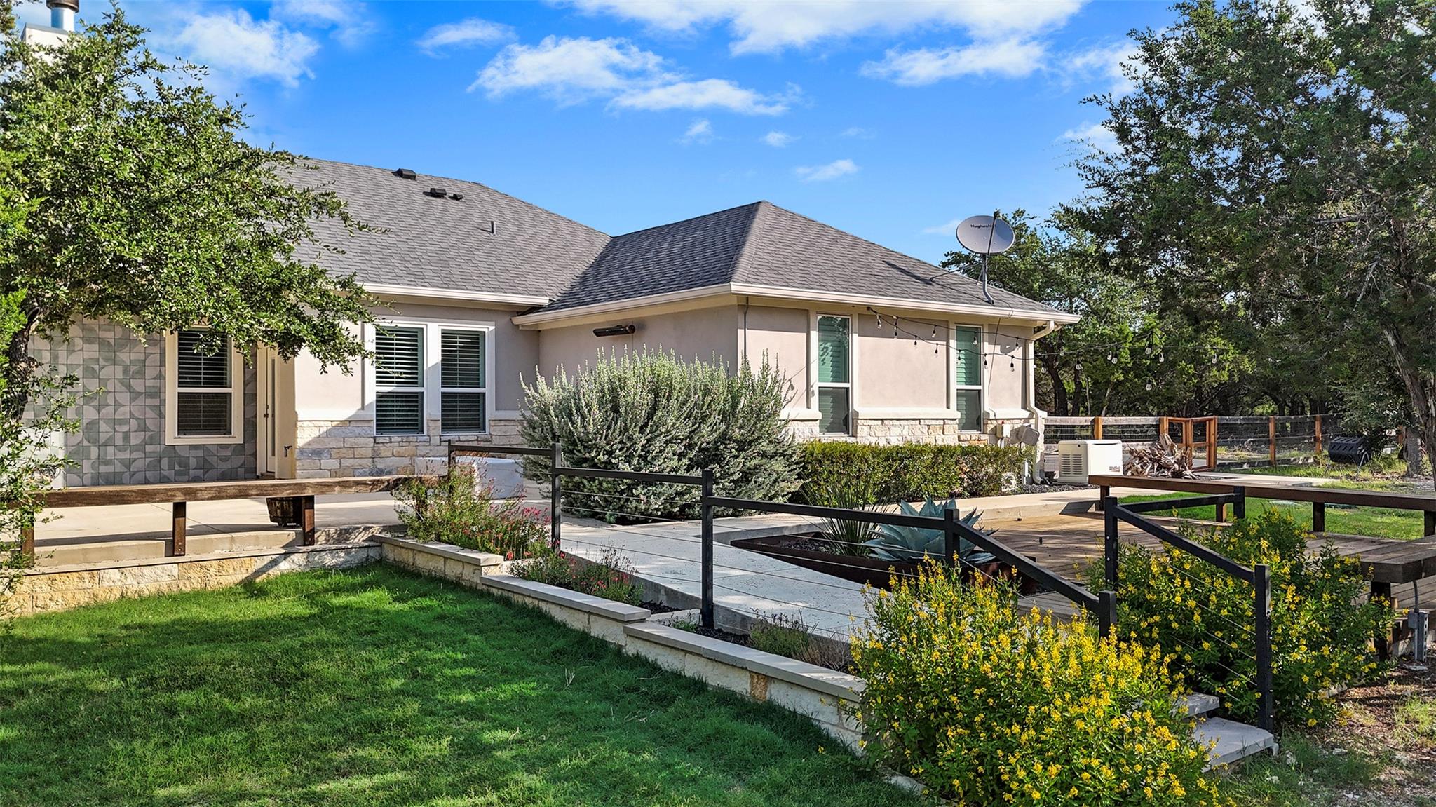 10215 Hill Country Skyline