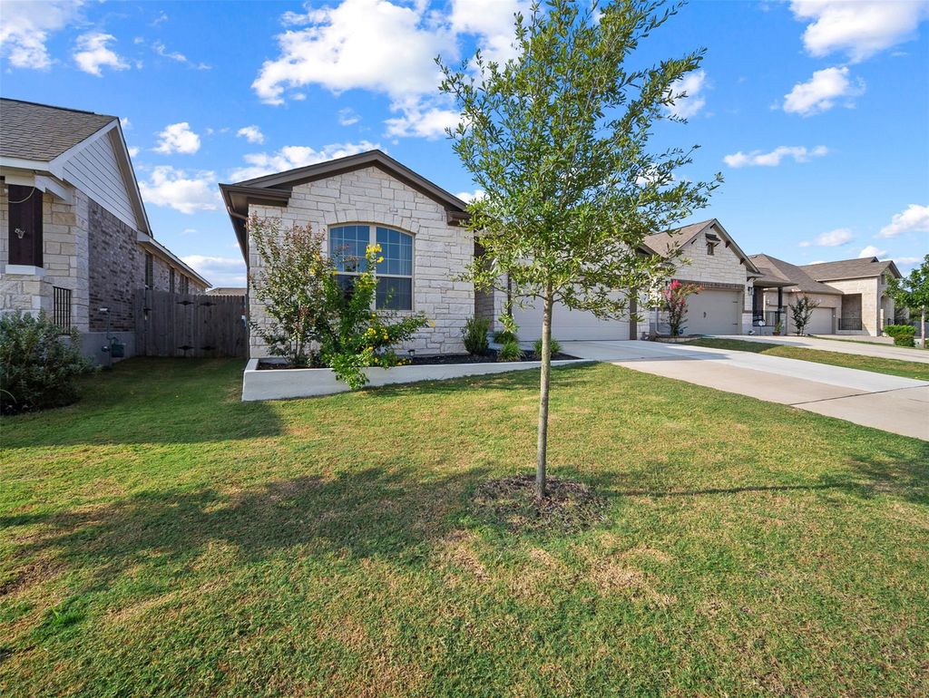 Photo of 133 Alba Ave, San Marcos, TX 78666 (MLS # 2122831)