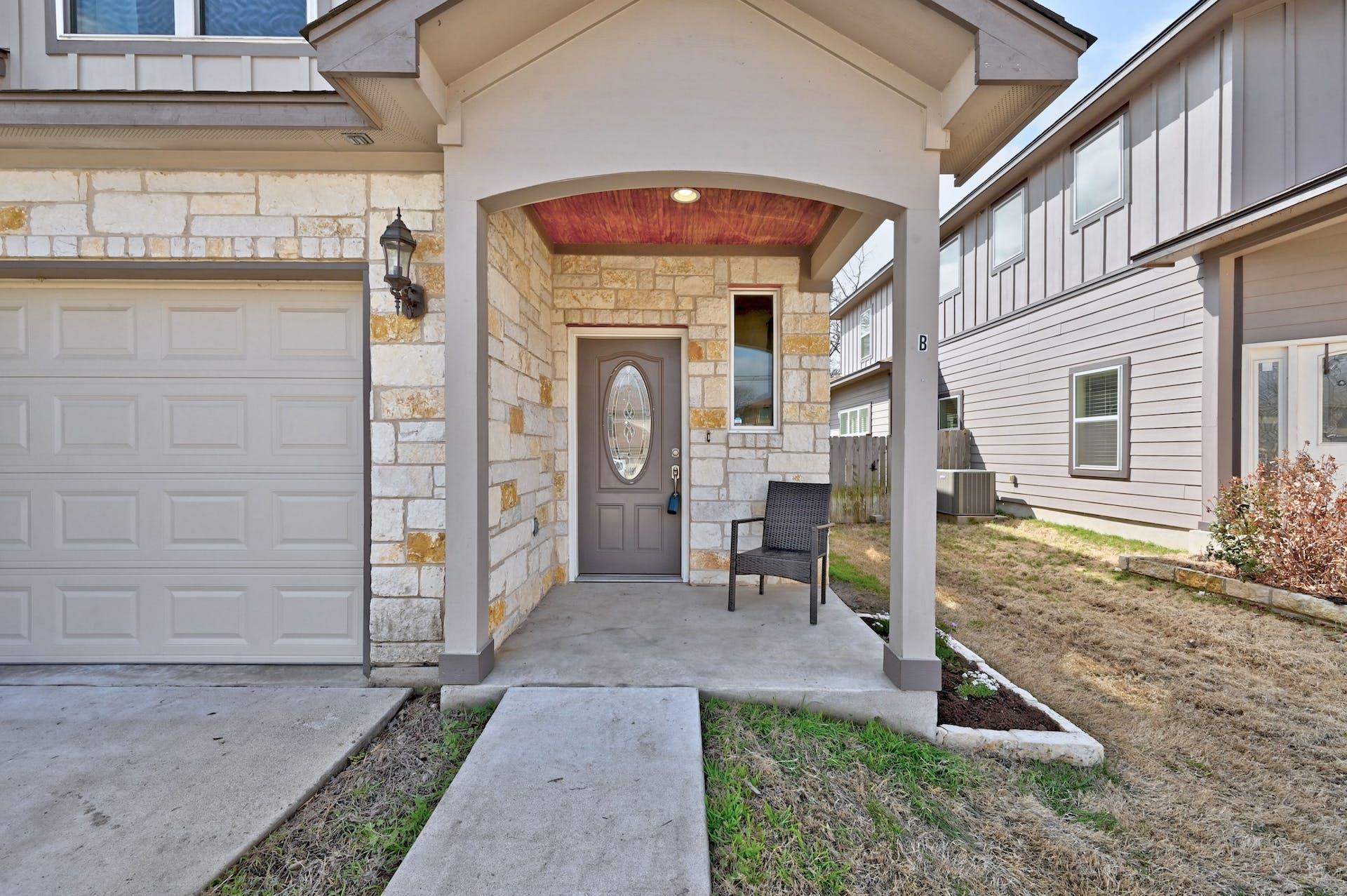 3303 Elija ST A & B