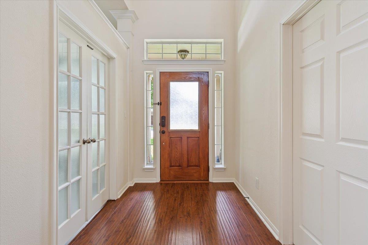 102 Country View WAY
