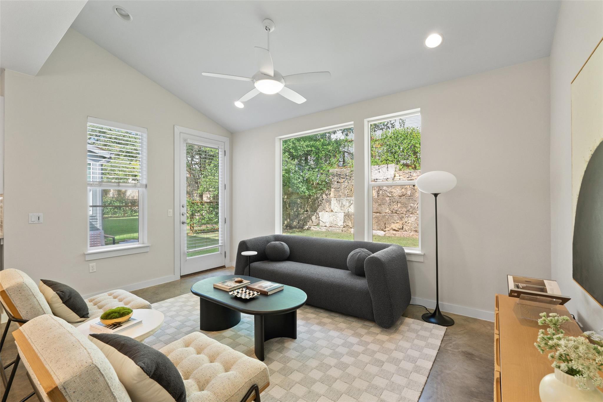 3001 Del Curto RD 11