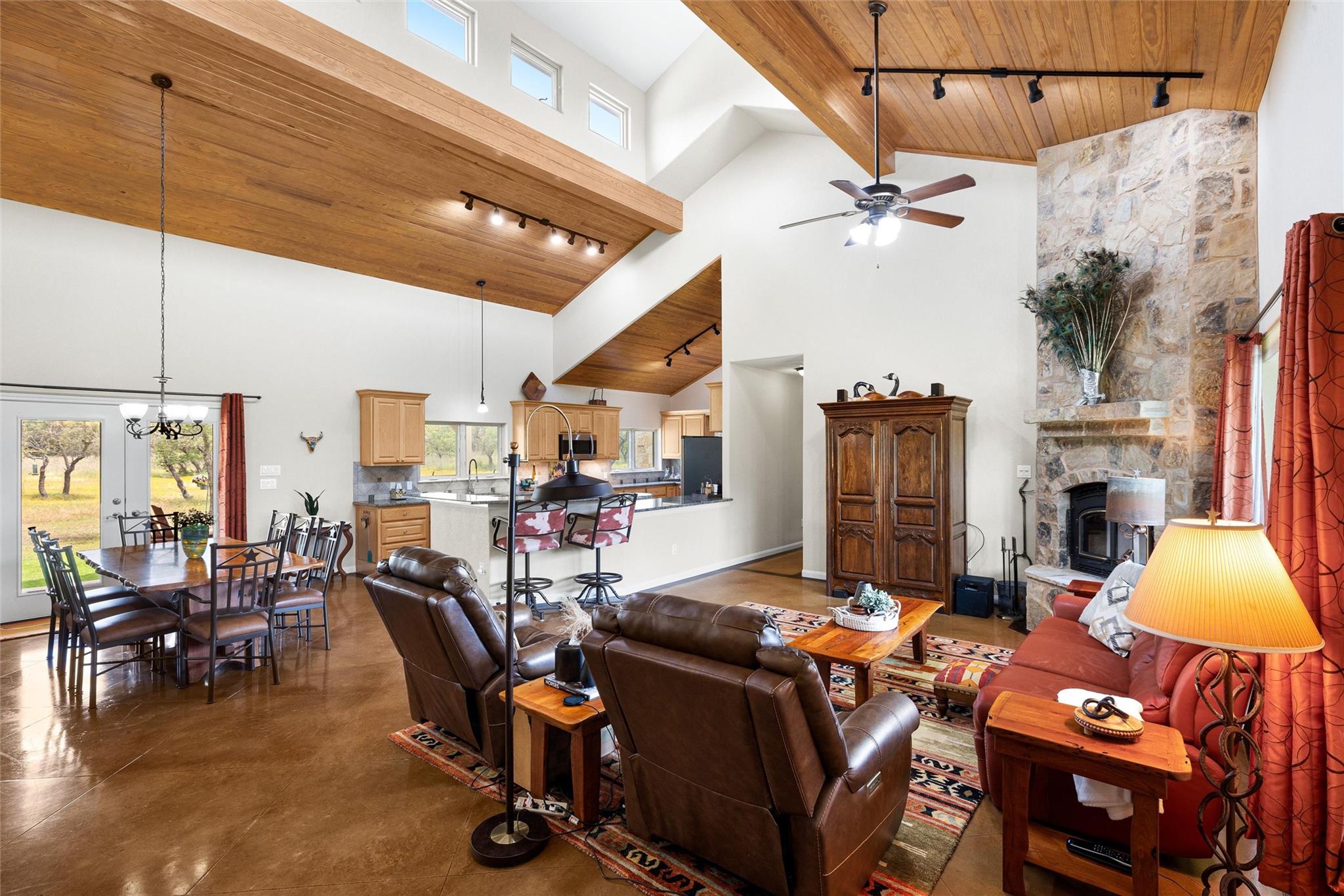 426 Preiss Ranch RD