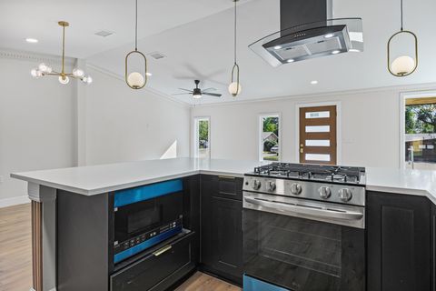 Tiny photo for 1712 Hillcrest LN, Austin, TX 78721 (MLS # 4508953)