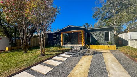 Tiny photo for 1712 Hillcrest LN, Austin, TX 78721 (MLS # 4508953)