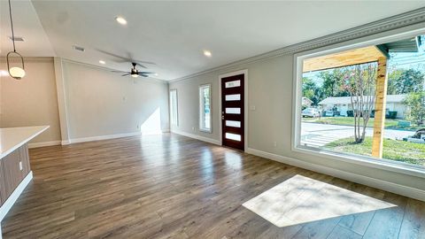 Tiny photo for 1712 Hillcrest LN, Austin, TX 78721 (MLS # 4508953)