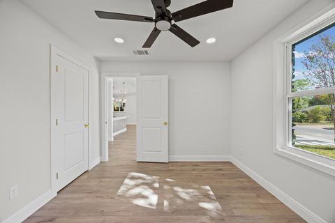 Tiny photo for 1712 Hillcrest LN, Austin, TX 78721 (MLS # 4508953)