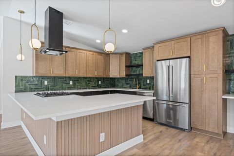 Tiny photo for 1712 Hillcrest LN, Austin, TX 78721 (MLS # 4508953)