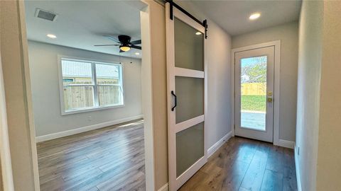 Tiny photo for 1712 Hillcrest LN, Austin, TX 78721 (MLS # 4508953)