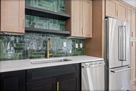 Tiny photo for 1712 Hillcrest LN, Austin, TX 78721 (MLS # 4508953)