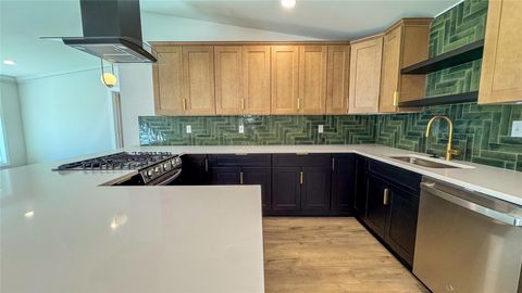 Tiny photo for 1712 Hillcrest LN, Austin, TX 78721 (MLS # 4508953)