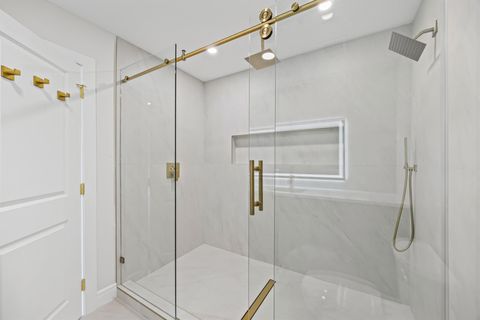 Tiny photo for 1712 Hillcrest LN, Austin, TX 78721 (MLS # 4508953)