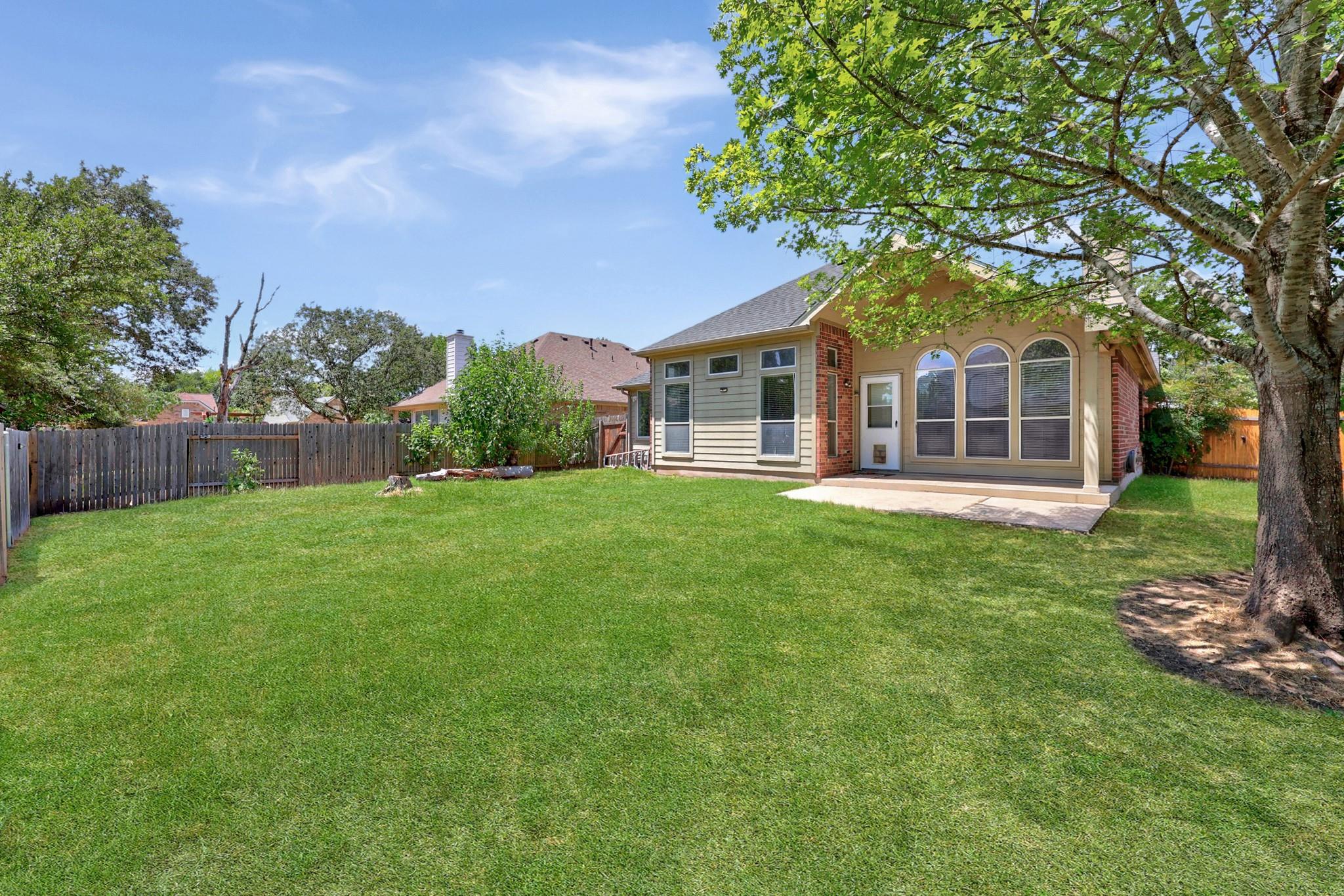 437 Hometown PKWY