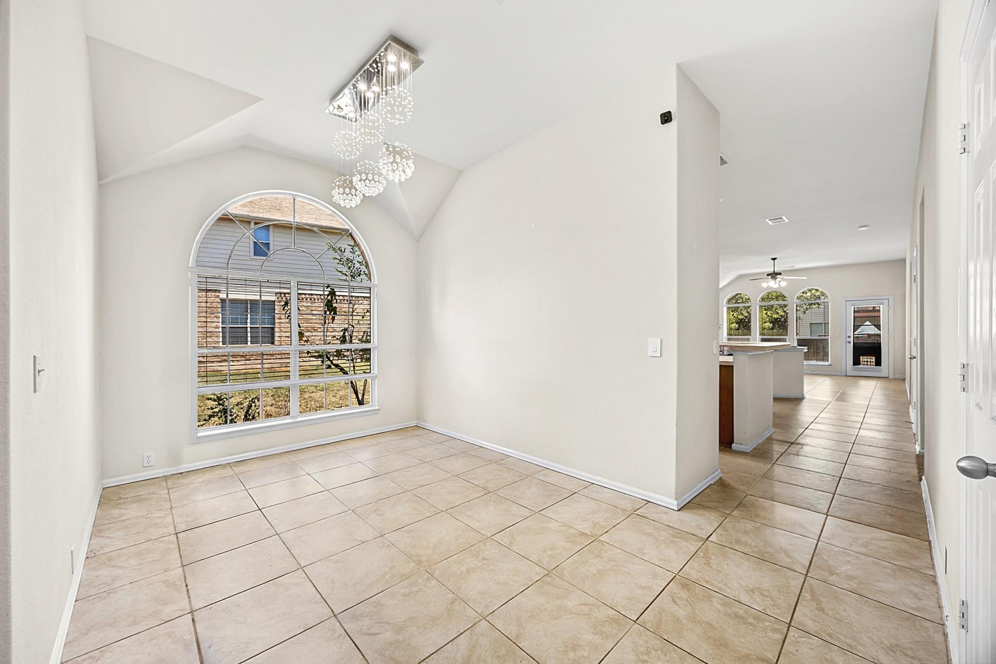 437 Hometown PKWY