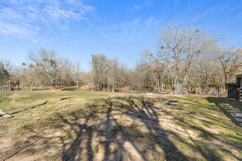 Photo of 346 Village CV, Dale, TX 78616 (MLS # 7140805)