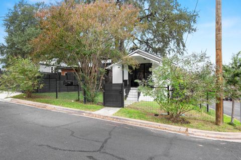 Tiny photo for 2416 E 10th ST, Austin, TX 78702 (MLS # 8596836)