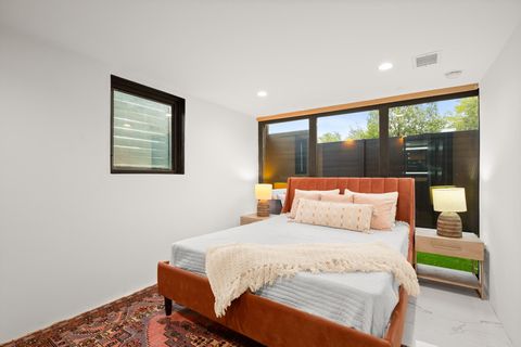 Tiny photo for 2416 E 10th ST, Austin, TX 78702 (MLS # 8596836)