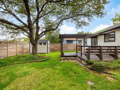 Tiny photo for 11501 Hidden Quail DR, Austin, TX 78758 (MLS # 1710389)