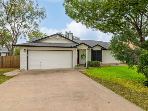 Photo of 11501 Hidden Quail DR, Austin, TX 78758 (MLS # 1710389)