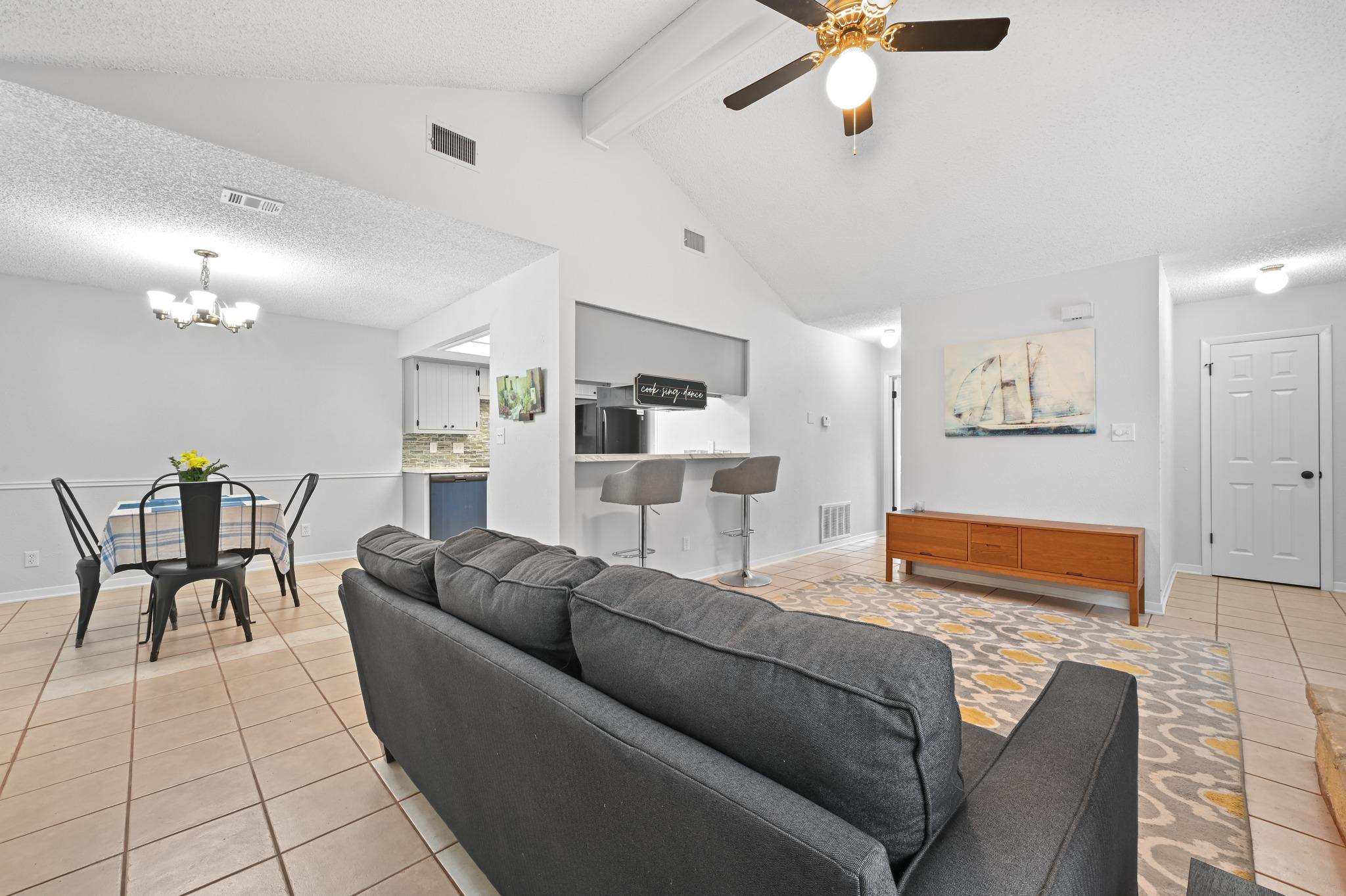 275 Mooring CIR A