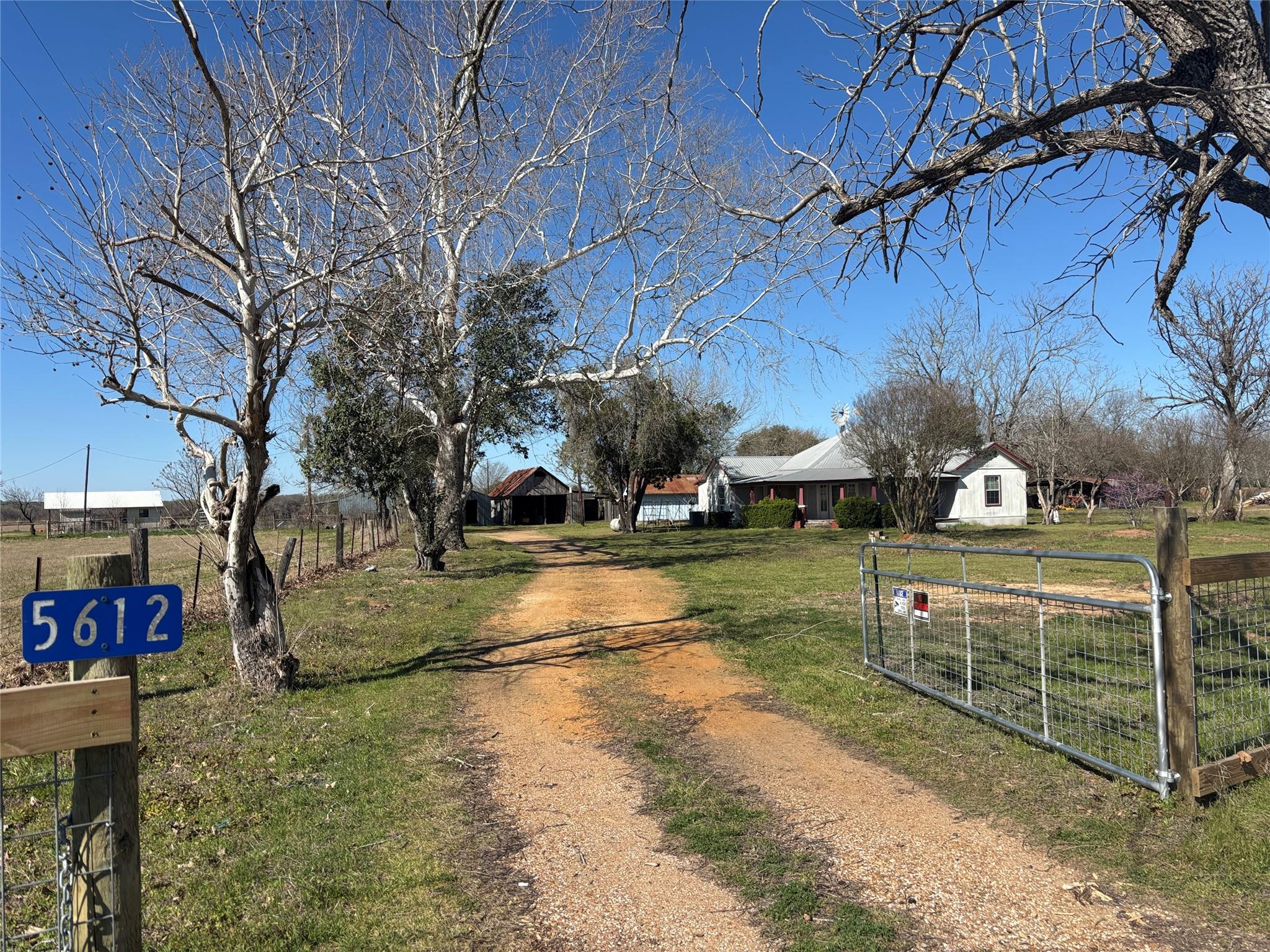Listing image 4