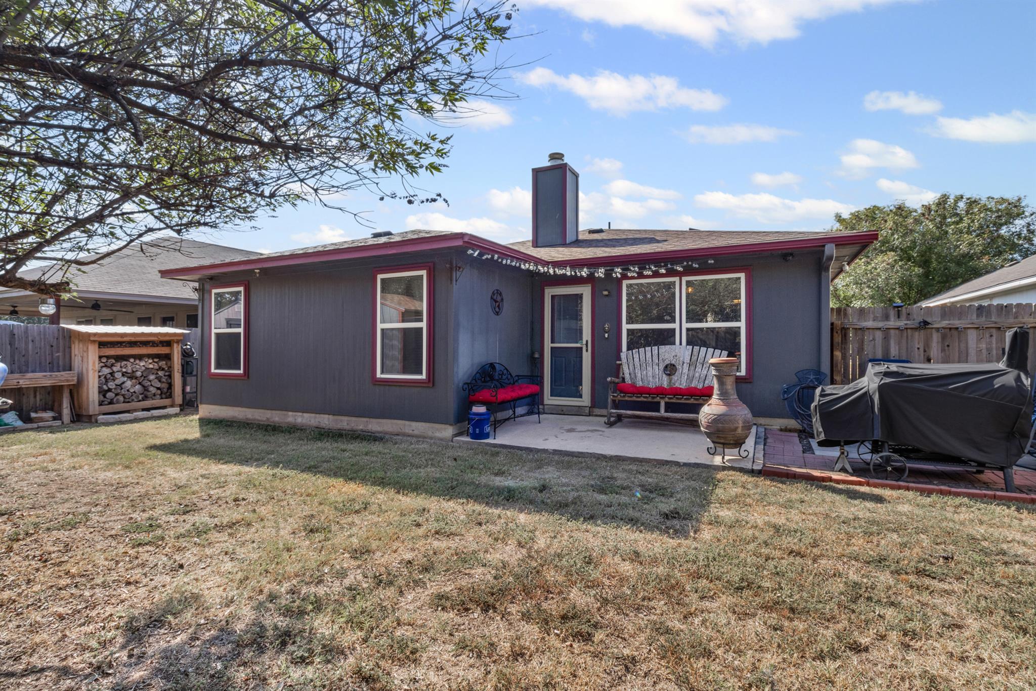 Hutto, Texas 78634, United States, 3 Bedrooms Bedrooms, ,2 BathroomsBathrooms,Residential,Active,223445