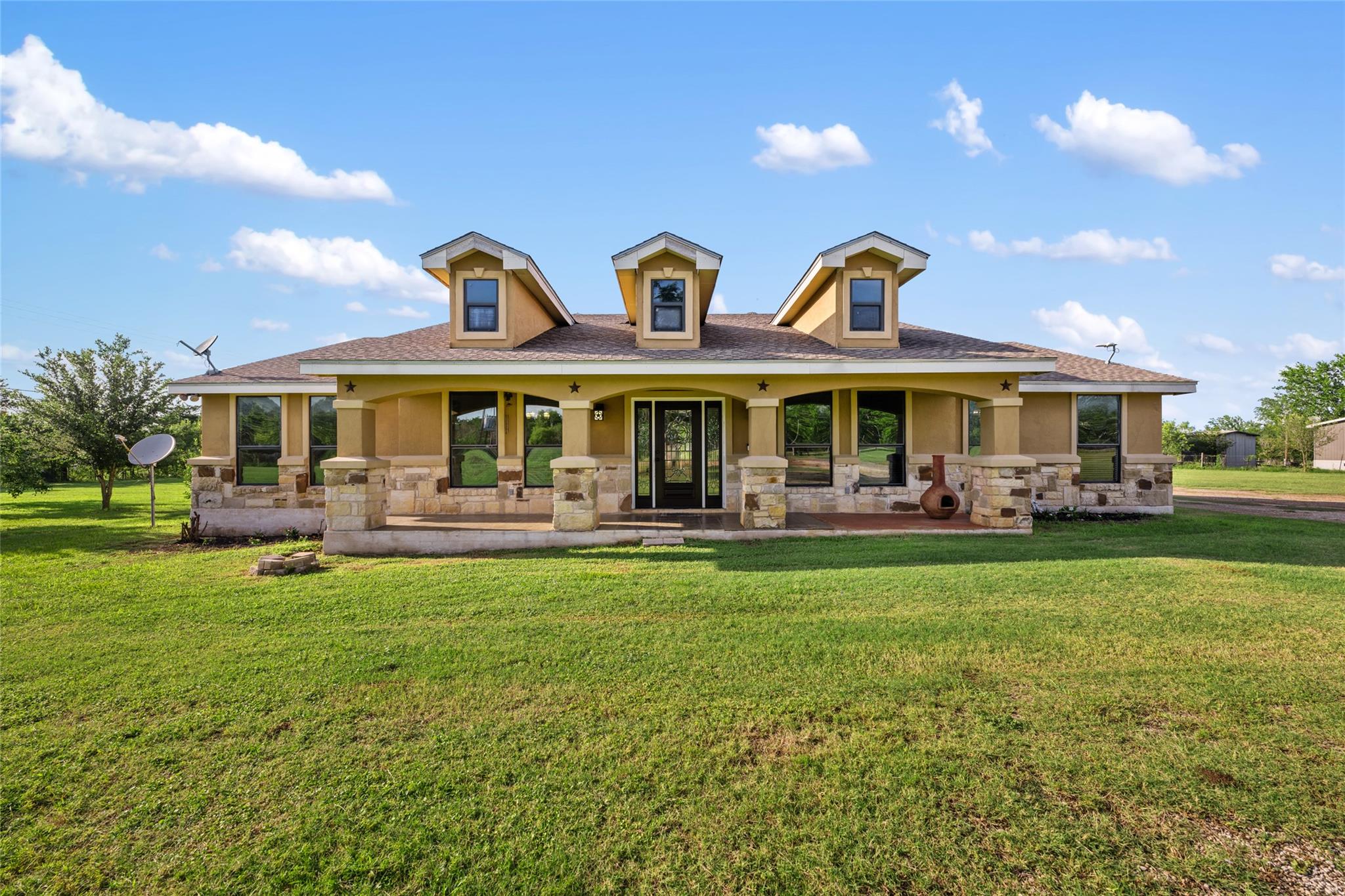 108 Whispering Pines DR