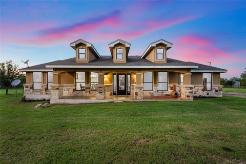 108 Whispering Pines DR Bastrop TX 78602
