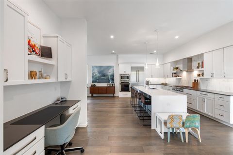 Tiny photo for 2500 Cedarview DR, Austin, TX 78704 (MLS # 9928085)