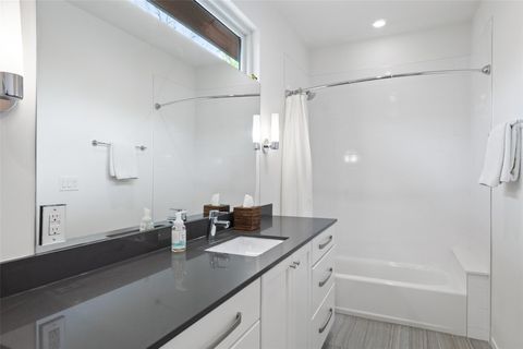 Tiny photo for 2500 Cedarview DR, Austin, TX 78704 (MLS # 9928085)