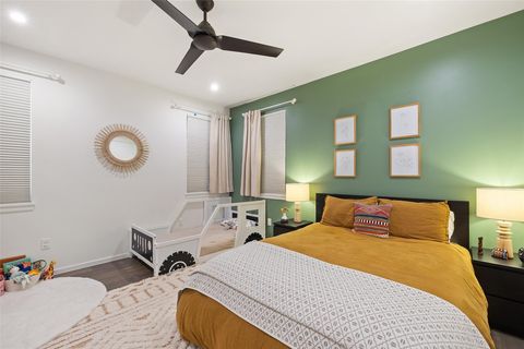 Tiny photo for 2500 Cedarview DR, Austin, TX 78704 (MLS # 9928085)