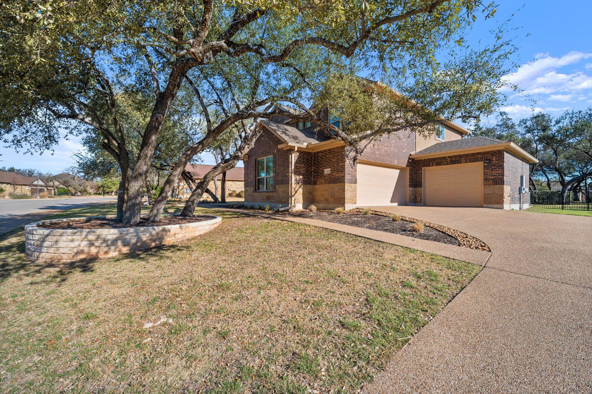 1306 Shinnecock Hills DR