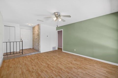 Tiny photo for 211 E Lisa DR, Austin, TX 78752 (MLS # 8917575)