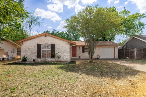 Photo of 211 E Lisa DR, Austin, TX 78752 (MLS # 8917575)