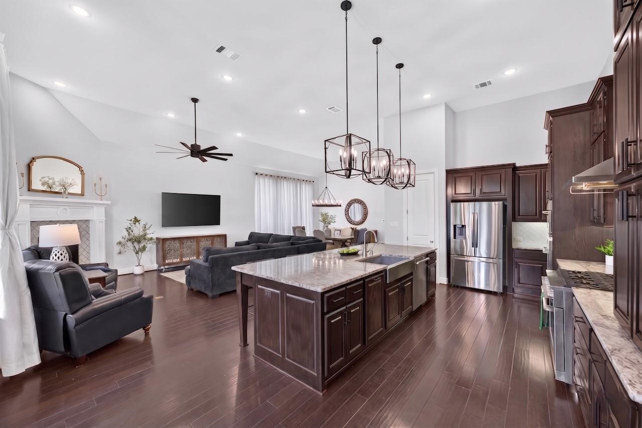 272 Egret LN