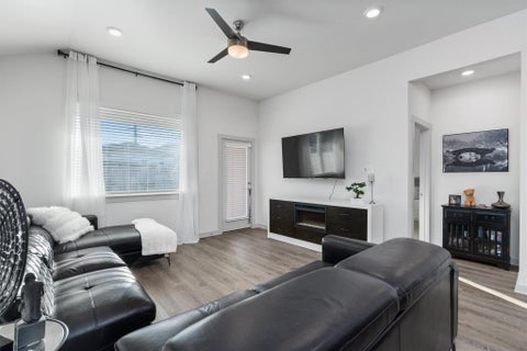 Photo of 120 Scarborough WAY, San Marcos, TX 78666 (MLS # 3491138)