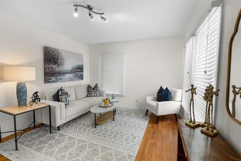 Tiny photo for 2108 Rountree DR, Austin, TX 78722 (MLS # 3771946)