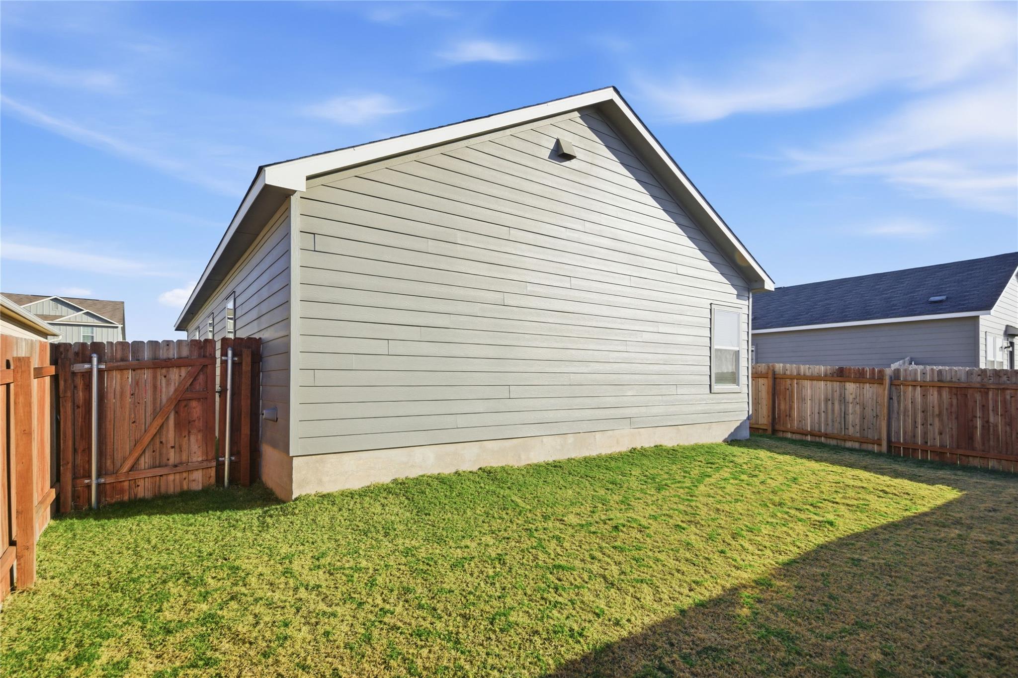 724 Rancho Del Cielo LOOP