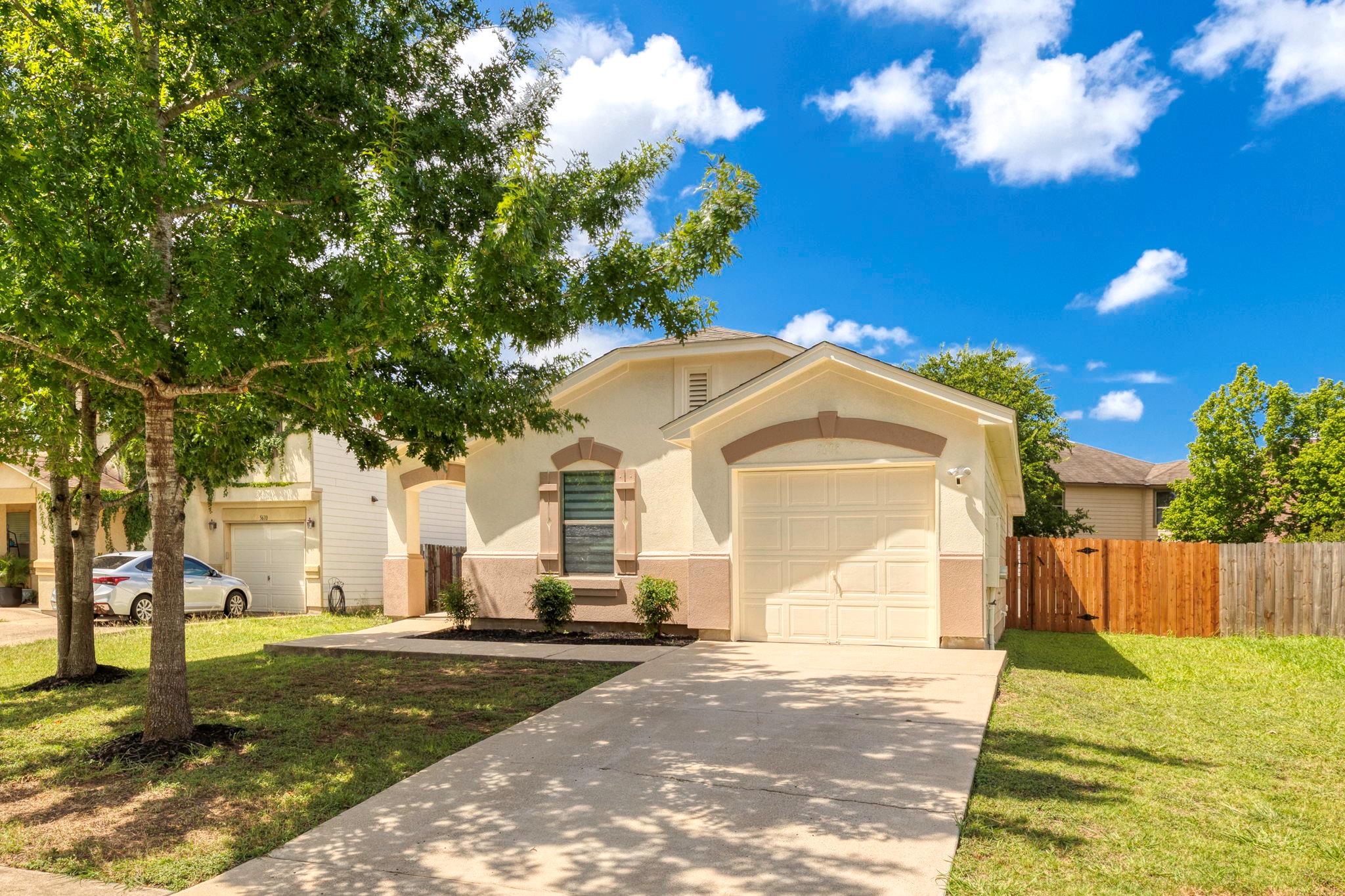 5608 Apple Orchard LN