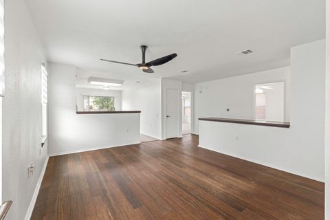 Tiny photo for 5608 Apple Orchard LN, Austin, TX 78744 (MLS # 3136846)