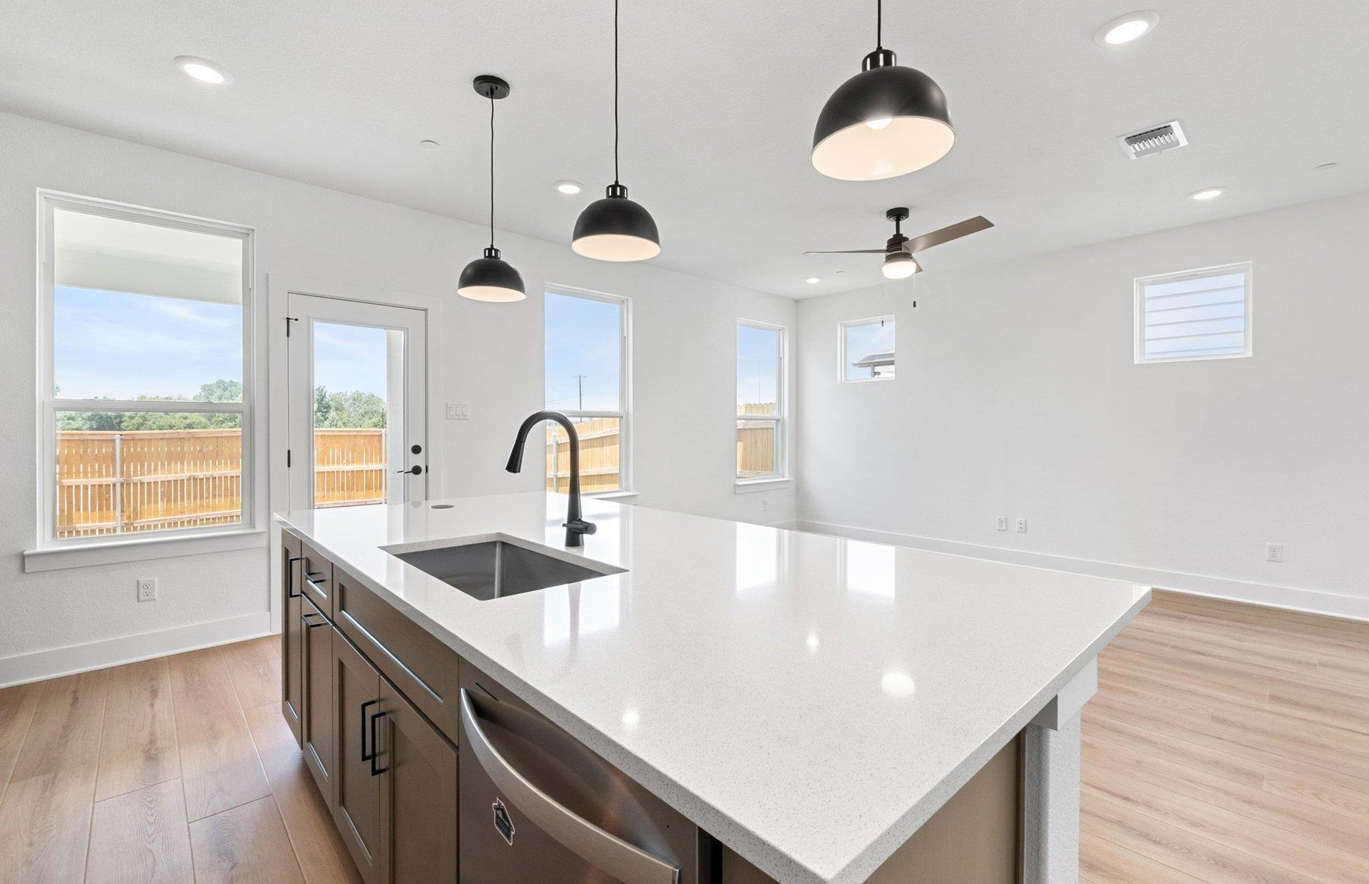 1955 Settlers Glen DR 4303