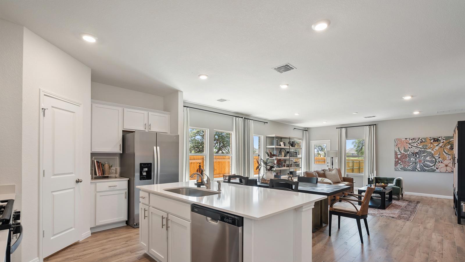 1913 LAZY ACRES ST