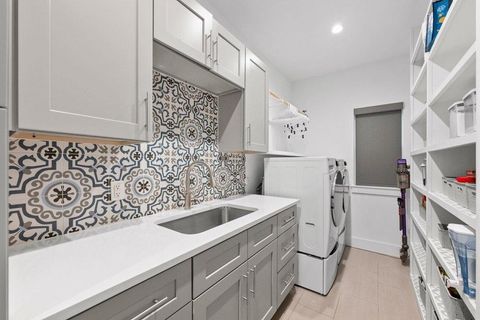 Tiny photo for 1003 Taffy CT, Austin, TX 78704 (MLS # 4428434)