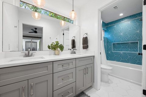 Tiny photo for 1003 Taffy CT, Austin, TX 78704 (MLS # 4428434)