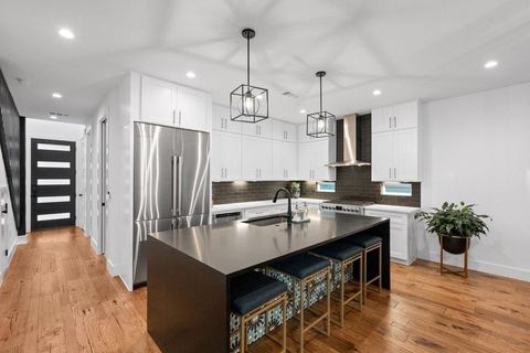 Tiny photo for 1003 Taffy CT, Austin, TX 78704 (MLS # 4428434)