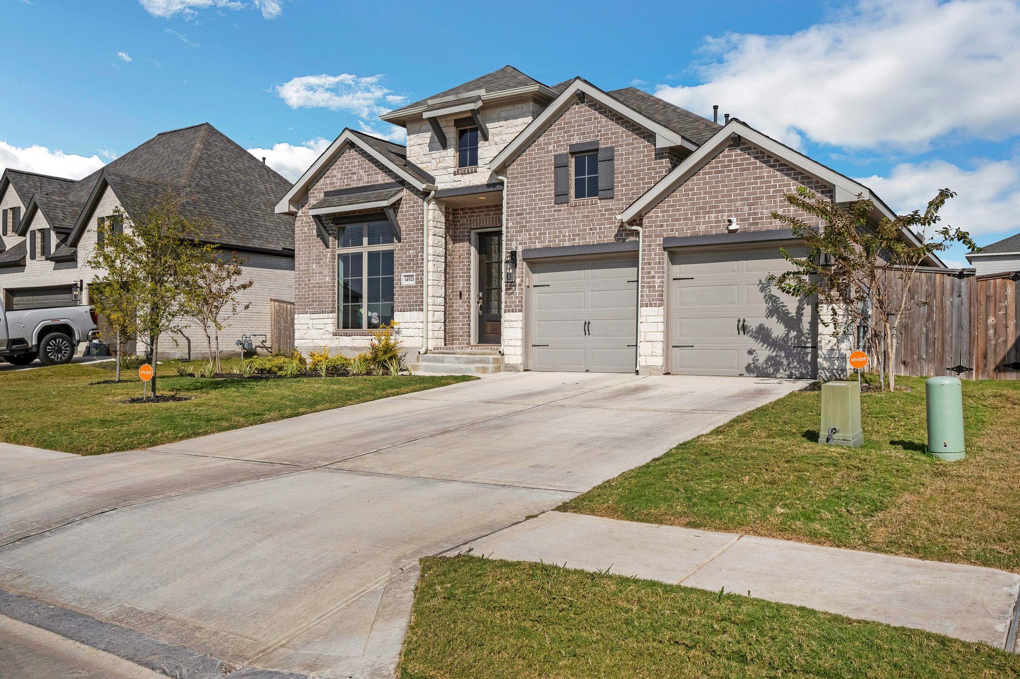 14521 Kira LN